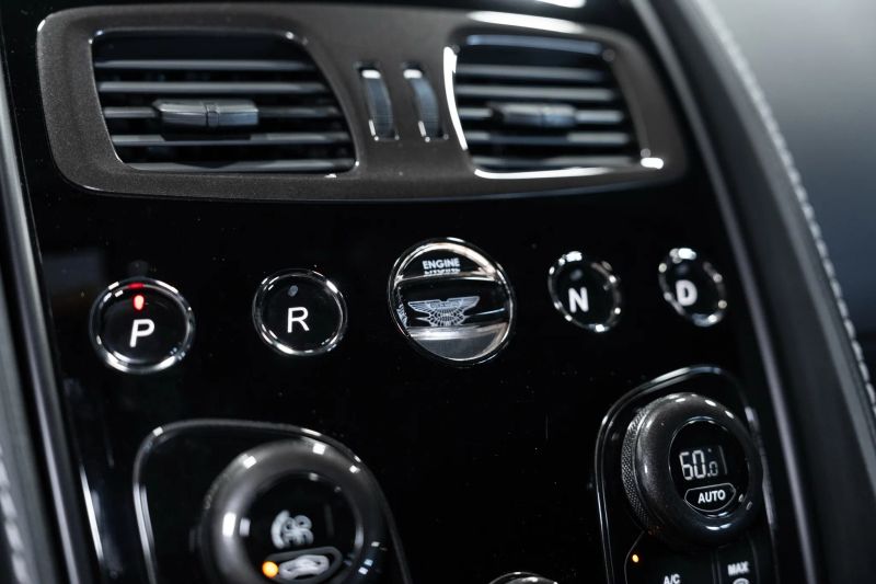 https://imagesdl.dealercenter.net/800/600/202508-c0bbb4f329b54d56a5a77fd1dc1ec20b.jpg