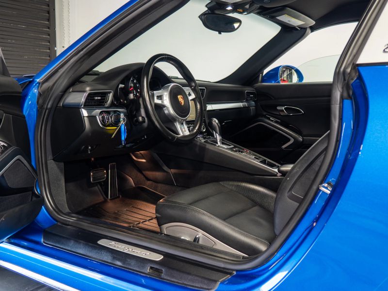 https://imagesdl.dealercenter.net/800/600/202508-c549d6484cd44e448c6d3ec0d86f20d2.jpg