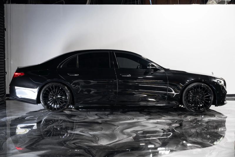 https://imagesdl.dealercenter.net/800/600/202508-c5ed83cb21054bf0aa598a715c0aa085.jpg