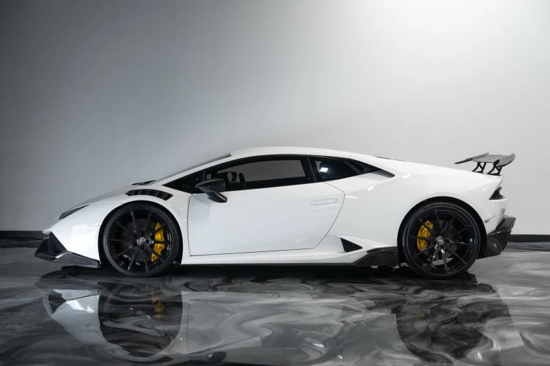 https://imagesdl.dealercenter.net/800/600/202508-cac038b1fb8541f789b988c54ab6b952.jpg