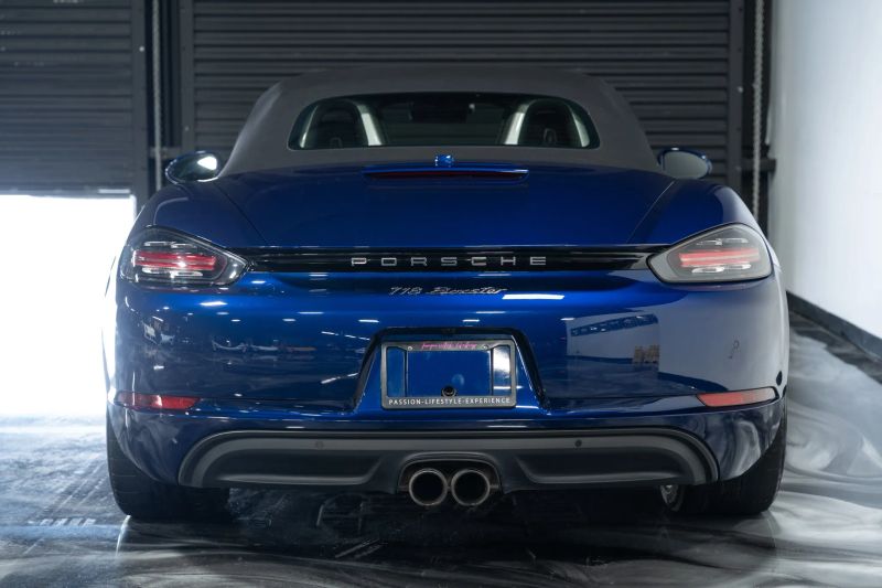 https://imagesdl.dealercenter.net/800/600/202508-cb8204bf2d46470bb0d70dbab06f140a.jpg