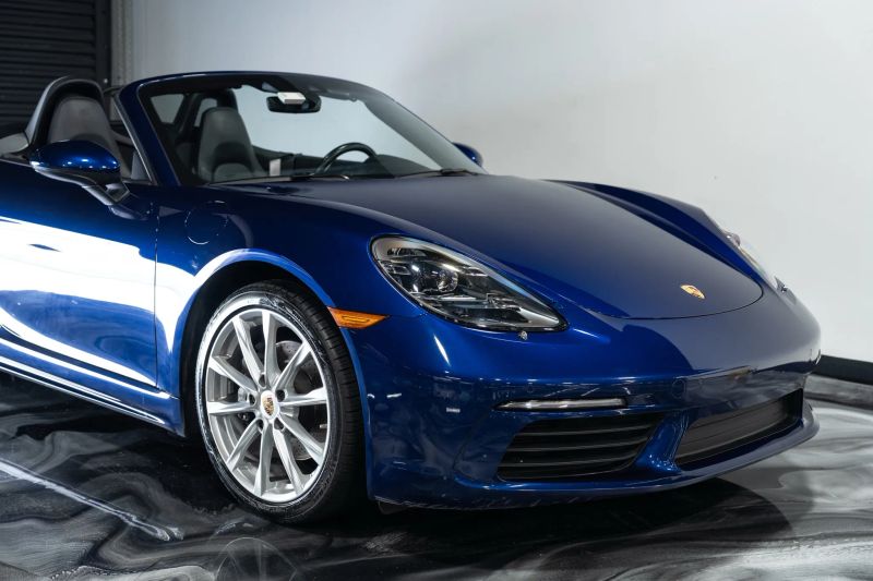 https://imagesdl.dealercenter.net/800/600/202508-d3284271bc324cb683ed048f16eadfa0.jpg