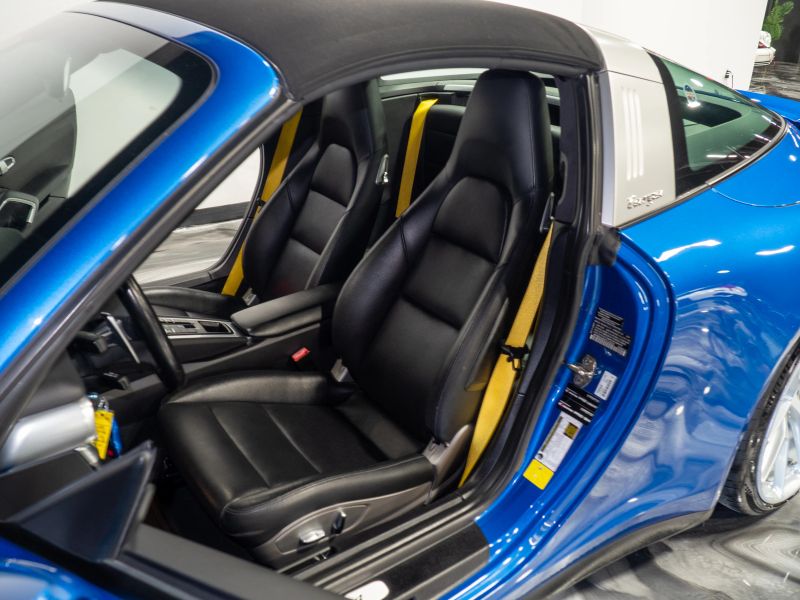 https://imagesdl.dealercenter.net/800/600/202508-d34fad51635a417ba0dd1e3b38c42b27.jpg