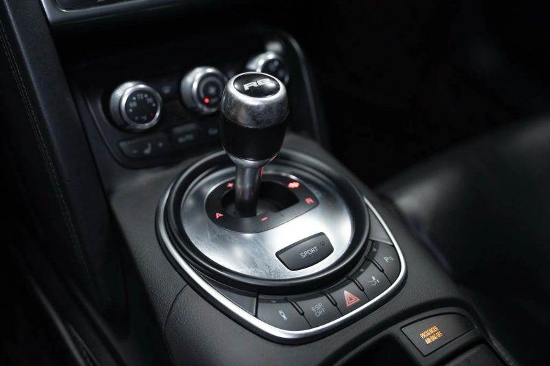 https://imagesdl.dealercenter.net/800/600/202508-d3c4b7d66dfb4a44b175c22ffa108fef.jpg