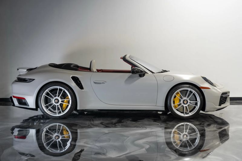 https://imagesdl.dealercenter.net/800/600/202508-d51d68dfbd9644f7a141abd1bec2e1bc.jpg