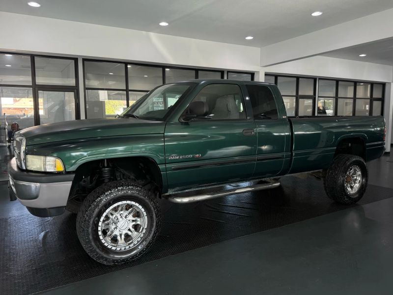 2002 Dodge Ram 2500 Base