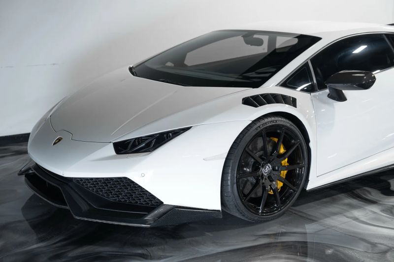 https://imagesdl.dealercenter.net/800/600/202508-dbf8df59b18b42638d0ea2b074e40cda.jpg