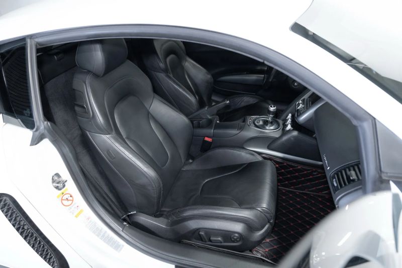 https://imagesdl.dealercenter.net/800/600/202508-ec724990e4d04d199962e37a2163e9ab.jpg