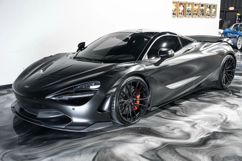 https://imagesdl.dealercenter.net/800/600/202508-ee79b90ce33548a29bb66cb61a98d990.jpg