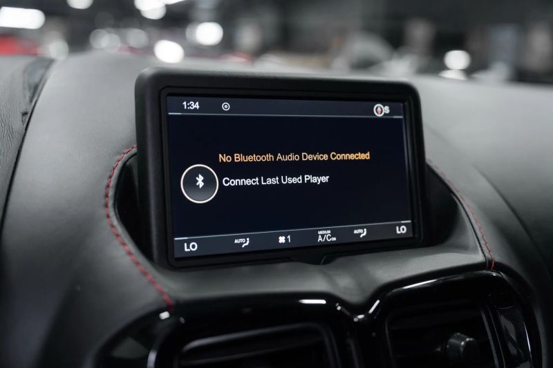https://imagesdl.dealercenter.net/800/600/202508-fa3912519cb143a2a7c41a89f5f1fa91.jpg
