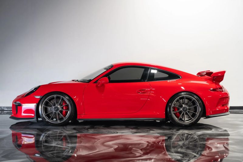 https://imagesdl.dealercenter.net/800/600/202508-fbefdf9a23c3422b8ff17534726a45a9.jpg
