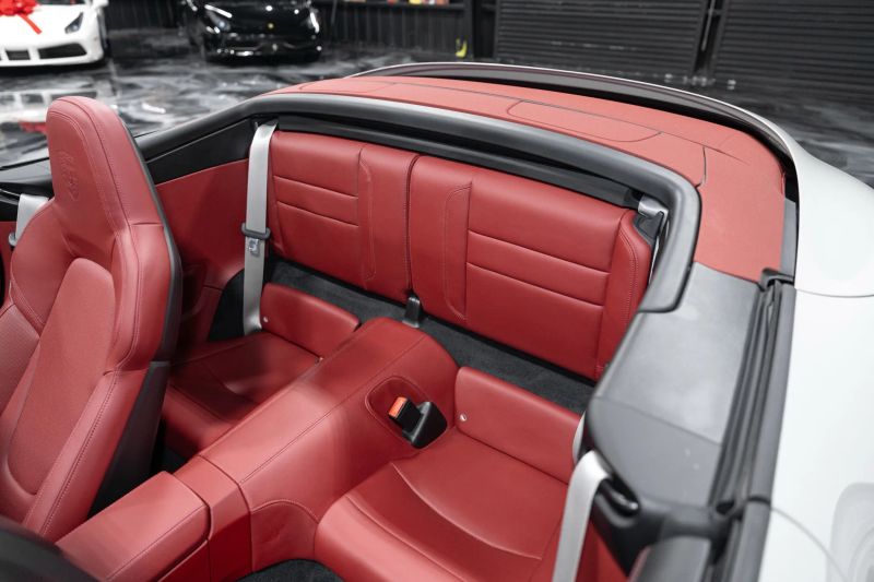 https://imagesdl.dealercenter.net/800/600/202508-fe011095ec864b6796b0a95ace9a58ac.jpg