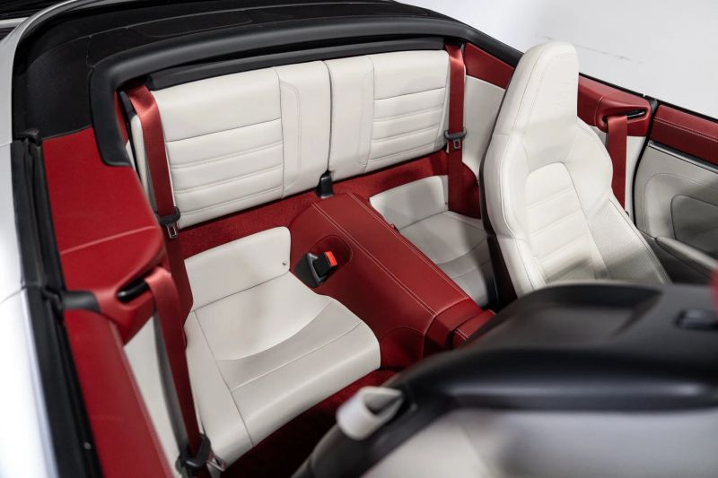 https://imagesdl.dealercenter.net/800/600/202508-fe2b9c62d98748a28999b3186f5faf00.jpg