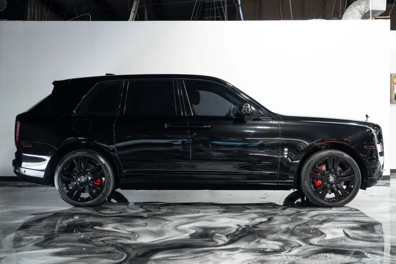 https://imagesdl.dealercenter.net/800/600/202509-01d8b3fce0ec4cef8009c3695e99fa01.jpg