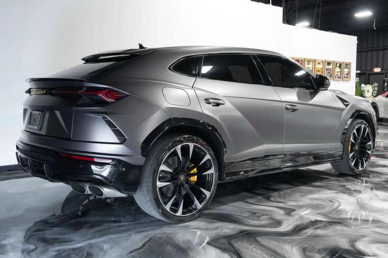 https://imagesdl.dealercenter.net/800/600/202509-090ff9f09eec4ae8b632ba1c662c7e10.jpg