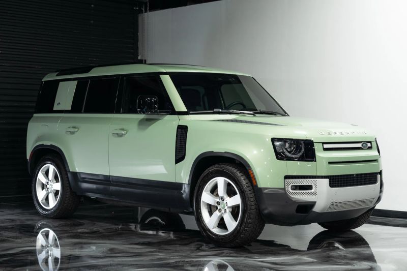 https://imagesdl.dealercenter.net/800/600/202509-0aade5be24e24c8bbc2926ecc81443f7.jpg