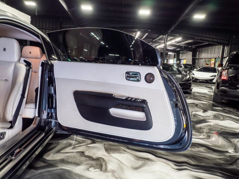 https://imagesdl.dealercenter.net/800/600/202509-0d0d2d860b2b4f5ca8f923f7639ac837.jpg