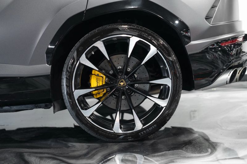 https://imagesdl.dealercenter.net/800/600/202509-0d6422d7e39a4e589ef859a2433d478c.jpg