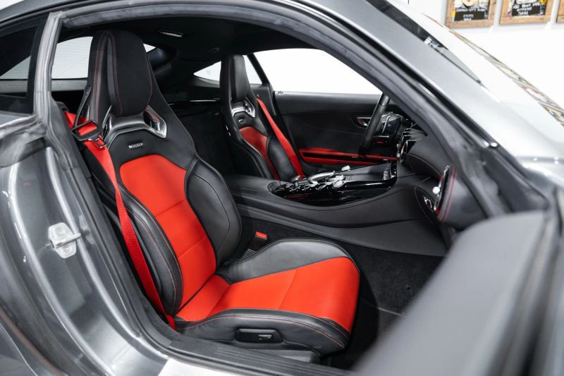 https://imagesdl.dealercenter.net/800/600/202509-2c7630db204041b2b3c3e3f9dd7d4fe5.jpg