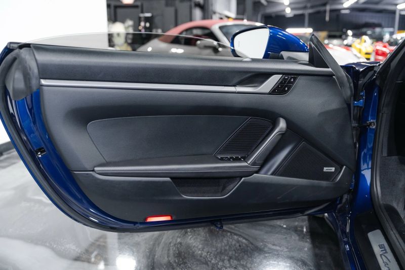 https://imagesdl.dealercenter.net/800/600/202509-4ba66c48bb58404baa4af86870a41741.jpg