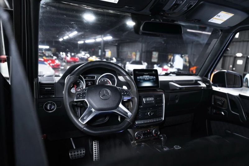 https://imagesdl.dealercenter.net/800/600/202509-52b91a58608b4b20b6e755920446a299.jpg