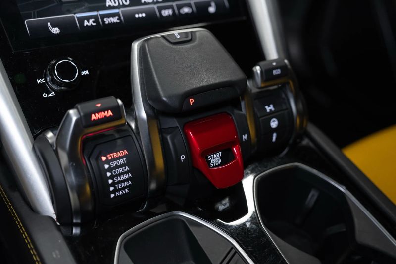 https://imagesdl.dealercenter.net/800/600/202509-56cfea58fa204a6fa2c27592ad9b599f.jpg