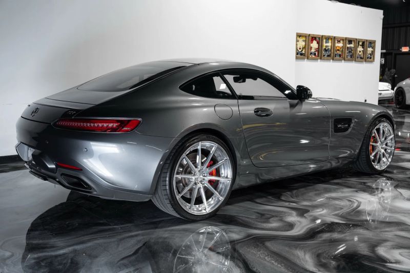 https://imagesdl.dealercenter.net/800/600/202509-59bb1578bd6e4082adb65d52bd567d44.jpg