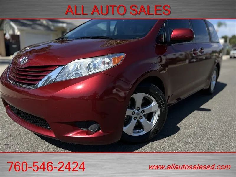 2015 Toyota Sienna LE
