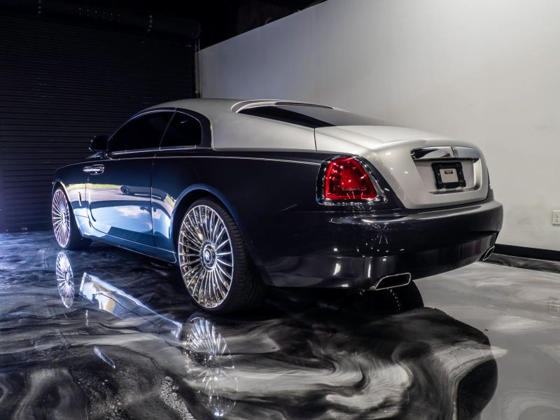 https://imagesdl.dealercenter.net/800/600/202509-71d402e355d5463eb00c00968774cdbf.jpg