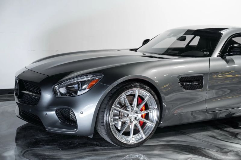 https://imagesdl.dealercenter.net/800/600/202509-733c3f96803f44d2b5a8d7a868230b08.jpg