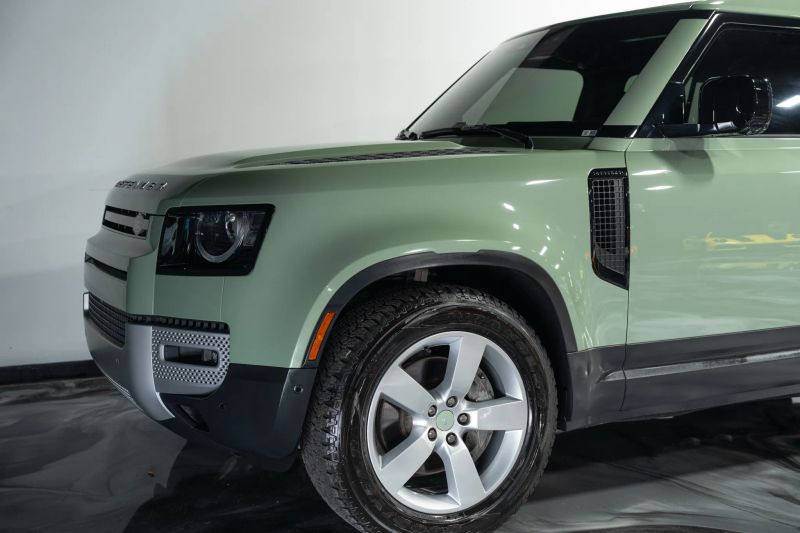 https://imagesdl.dealercenter.net/800/600/202509-7bb29aa1c5674e998ea1f0352acb650c.jpg