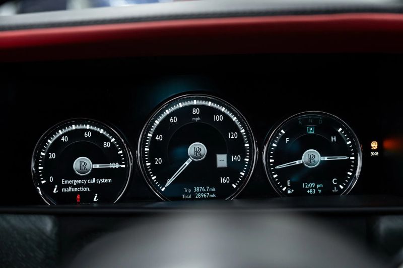 https://imagesdl.dealercenter.net/800/600/202509-7e4a485a32624a89a5bc5f9e36e060c0.jpg