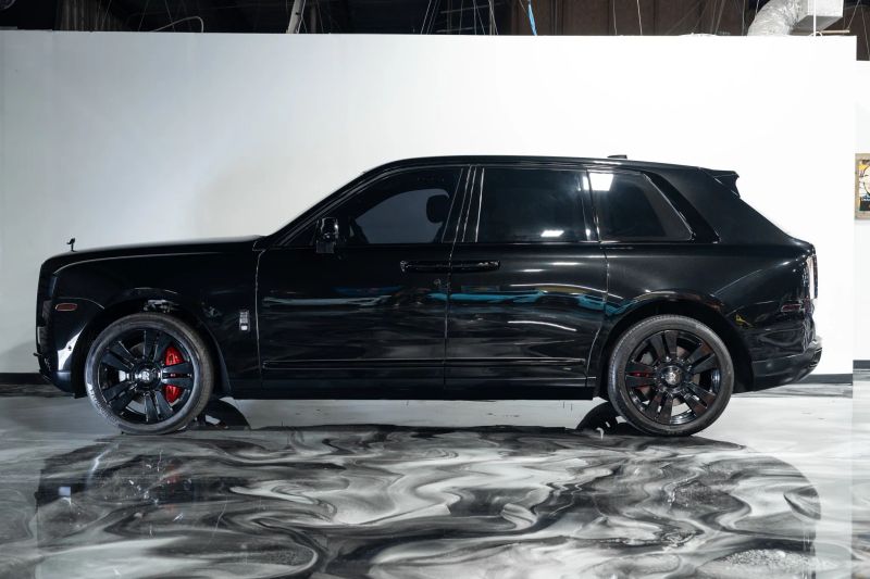https://imagesdl.dealercenter.net/800/600/202509-81dd2da557e0430dbf73a8e59015473b.jpg
