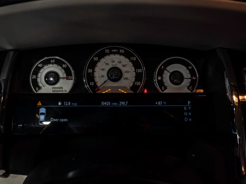 https://imagesdl.dealercenter.net/800/600/202509-9daa011bbc1c46718d6681996dc75071.jpg