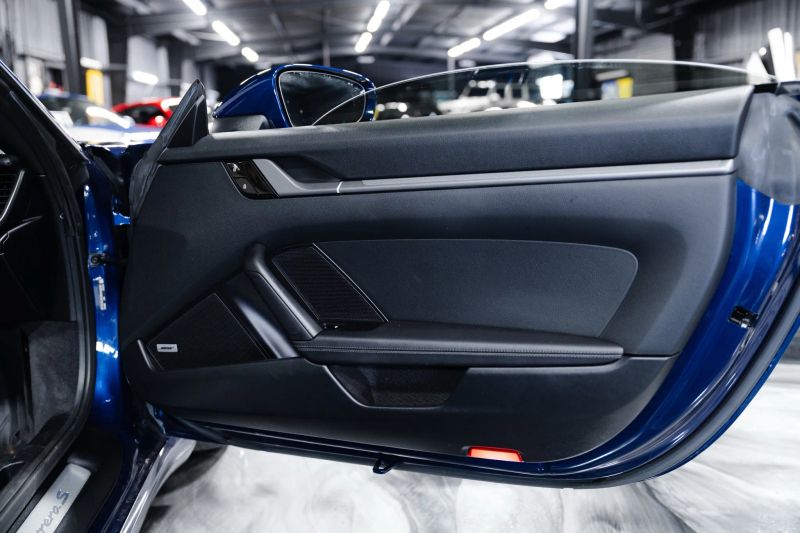 https://imagesdl.dealercenter.net/800/600/202509-a27682c08ec34c32b178777dc0bef792.jpg
