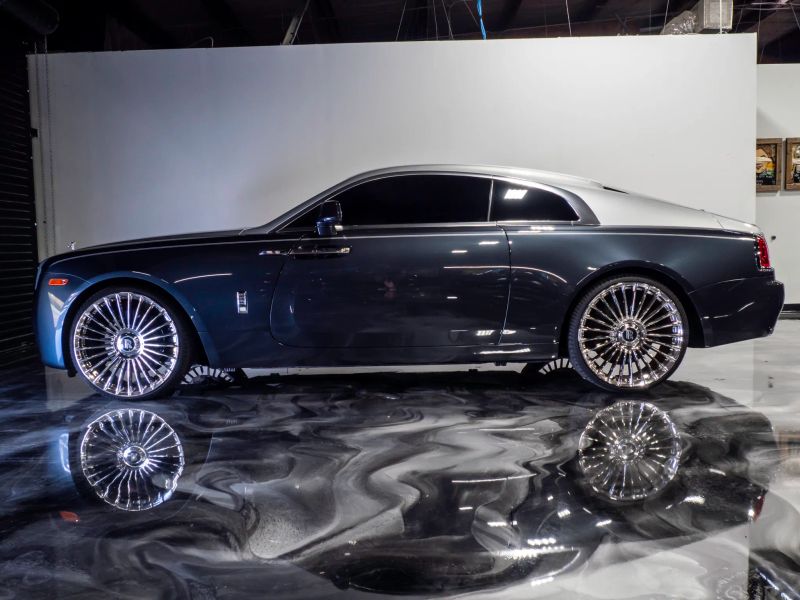 https://imagesdl.dealercenter.net/800/600/202509-a41de142fe284f77888936e25f17c510.jpg