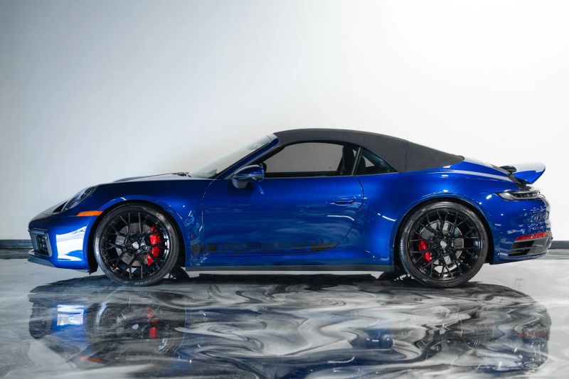 https://imagesdl.dealercenter.net/800/600/202509-b1d17b03fe7c45cc82081fcba6cc7db4.jpg