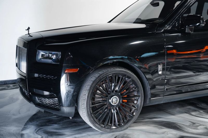 https://imagesdl.dealercenter.net/800/600/202509-b4cf72e80c714d6dad42421f28b94213.jpg