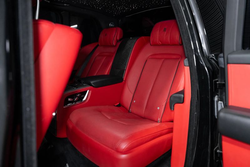 https://imagesdl.dealercenter.net/800/600/202509-b7d7e6121cf34fc3a9ac2507f065e0fc.jpg