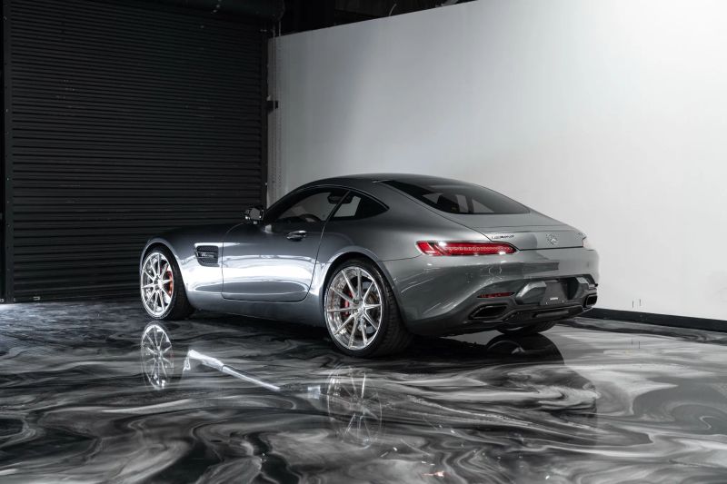 https://imagesdl.dealercenter.net/800/600/202509-cb40c39ab52e44bdb20a3848c8331d8d.jpg