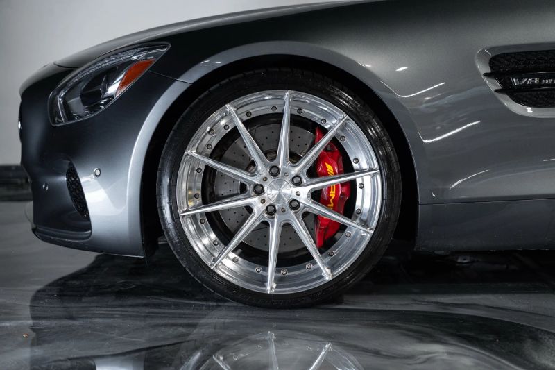 https://imagesdl.dealercenter.net/800/600/202509-d0a6bab4090e4de89a1d5eee72404511.jpg
