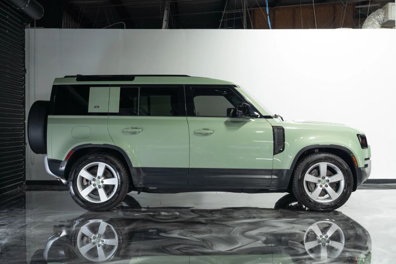 https://imagesdl.dealercenter.net/800/600/202509-d4ace05739e44d3f8d439487cf48edde.jpg