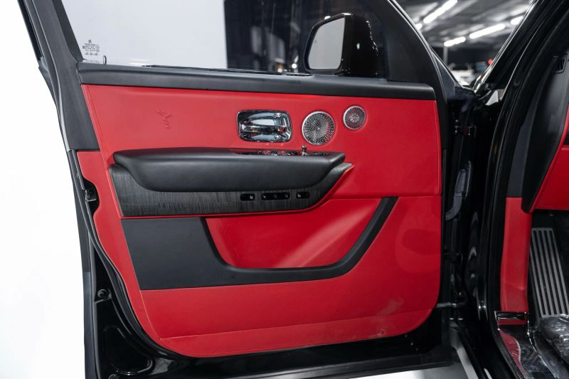 https://imagesdl.dealercenter.net/800/600/202509-e291085753dc47edac40ad0b8680781a.jpg