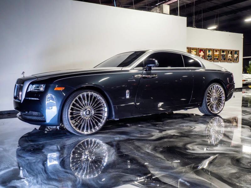 https://imagesdl.dealercenter.net/800/600/202509-e886a71ebfe64db8acc8b1fb1209e378.jpg