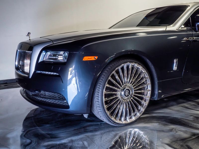 https://imagesdl.dealercenter.net/800/600/202509-fac12bce985f408b92b942e00416b44e.jpg