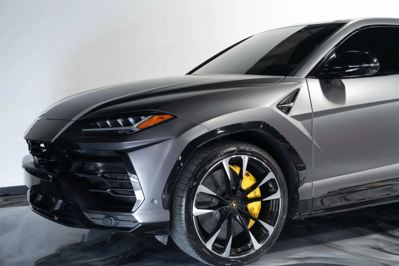 https://imagesdl.dealercenter.net/800/600/202509-fec5bcbe063443b48ca0b7ed16fe70ea.jpg