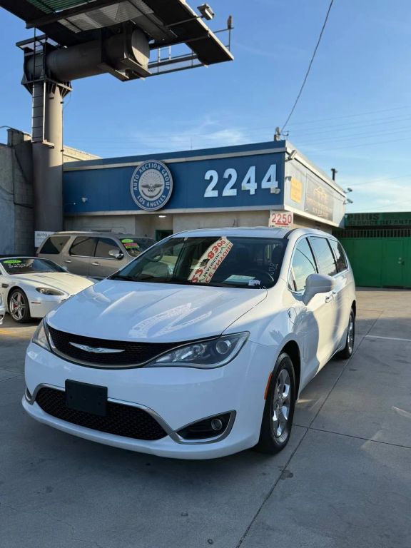 Chrysler Pacifica Hybrid Touring FWD